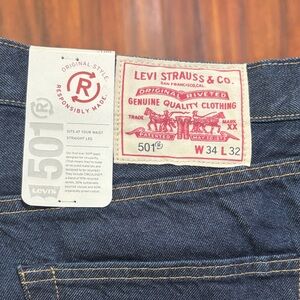 Levi's Straight Leg 501 Jeans in Indigo Blue